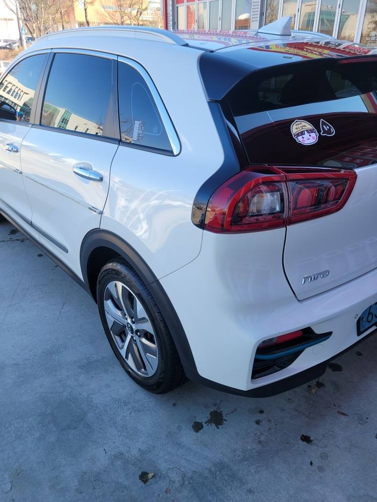 니로 EV DE EV(64kWh) FWD 노블레스 매물 썸네일