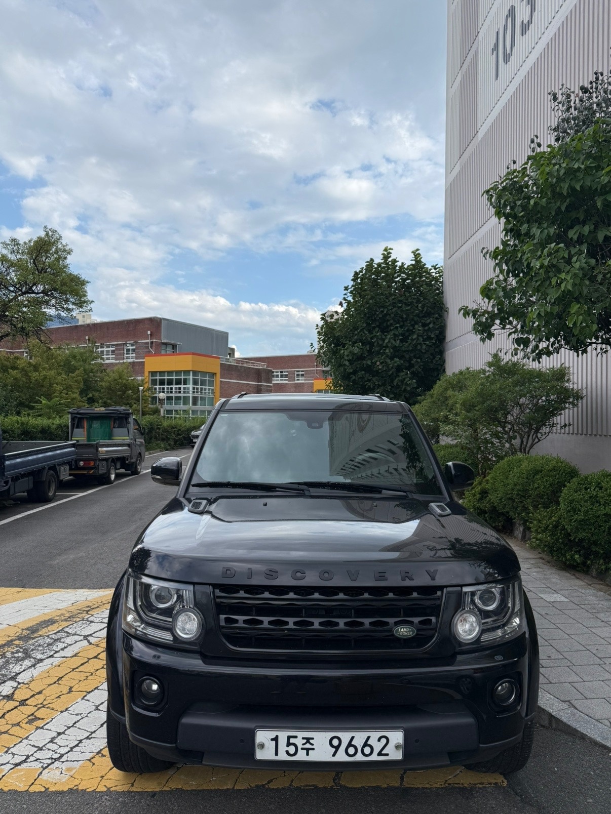 디스커버리 4 L319 3.0 TD V6 매물 썸네일