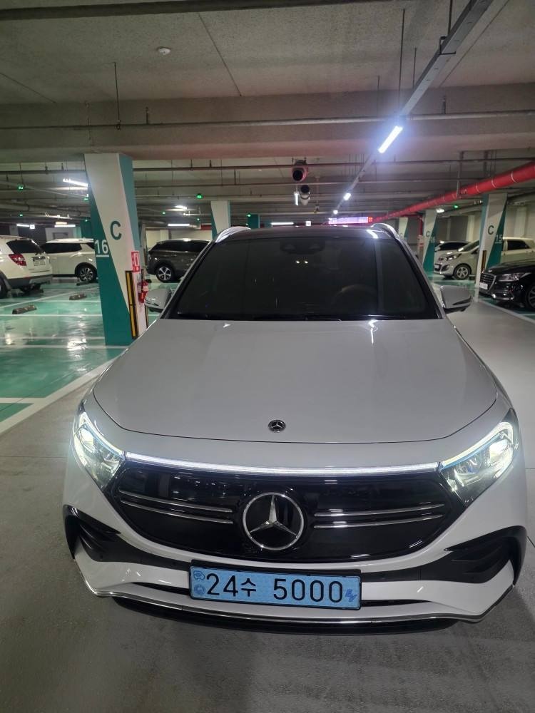 EQA H243 EQA250 전기형 (378km)AMG 패키지 플러스 매물 썸네일