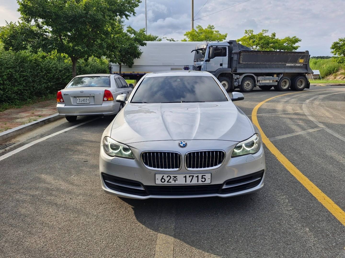 5시리즈 F10 528 i xDrive (245마력) 매물 썸네일