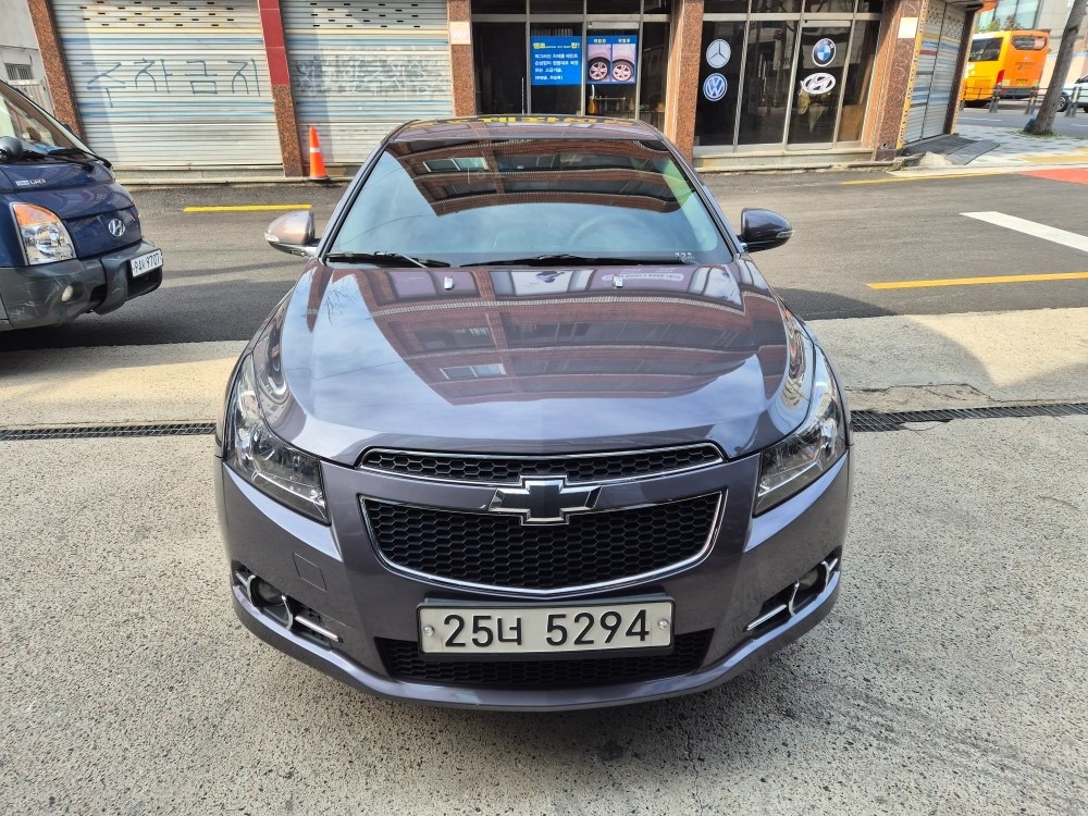 크루즈 J300 5도어 1.8 DOHC FWD LTZ+ 매물 썸네일