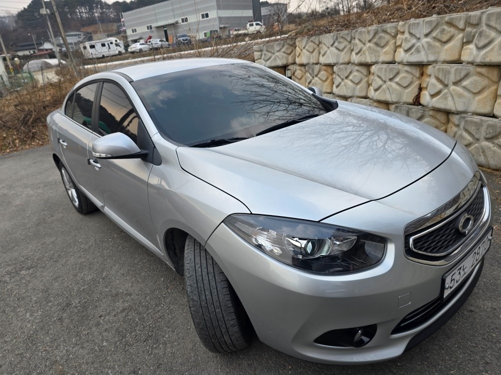 뉴 SM3 L38 가솔린 1.6 FWD RE 매물 썸네일