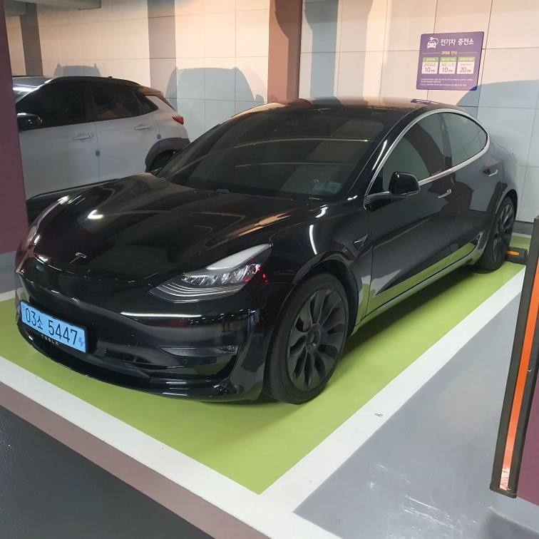 모델 3 BEV(75kWh) AWD 롱 레인지 매물 썸네일