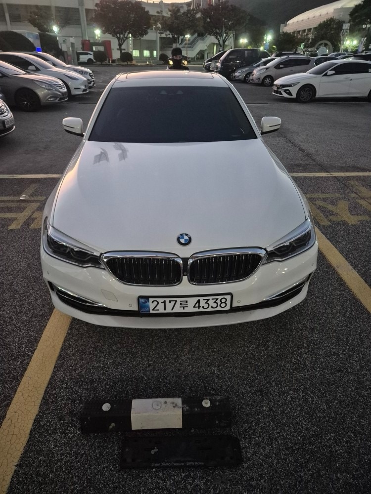 5시리즈 G30 540 i xDrive (340마력) 매물 썸네일