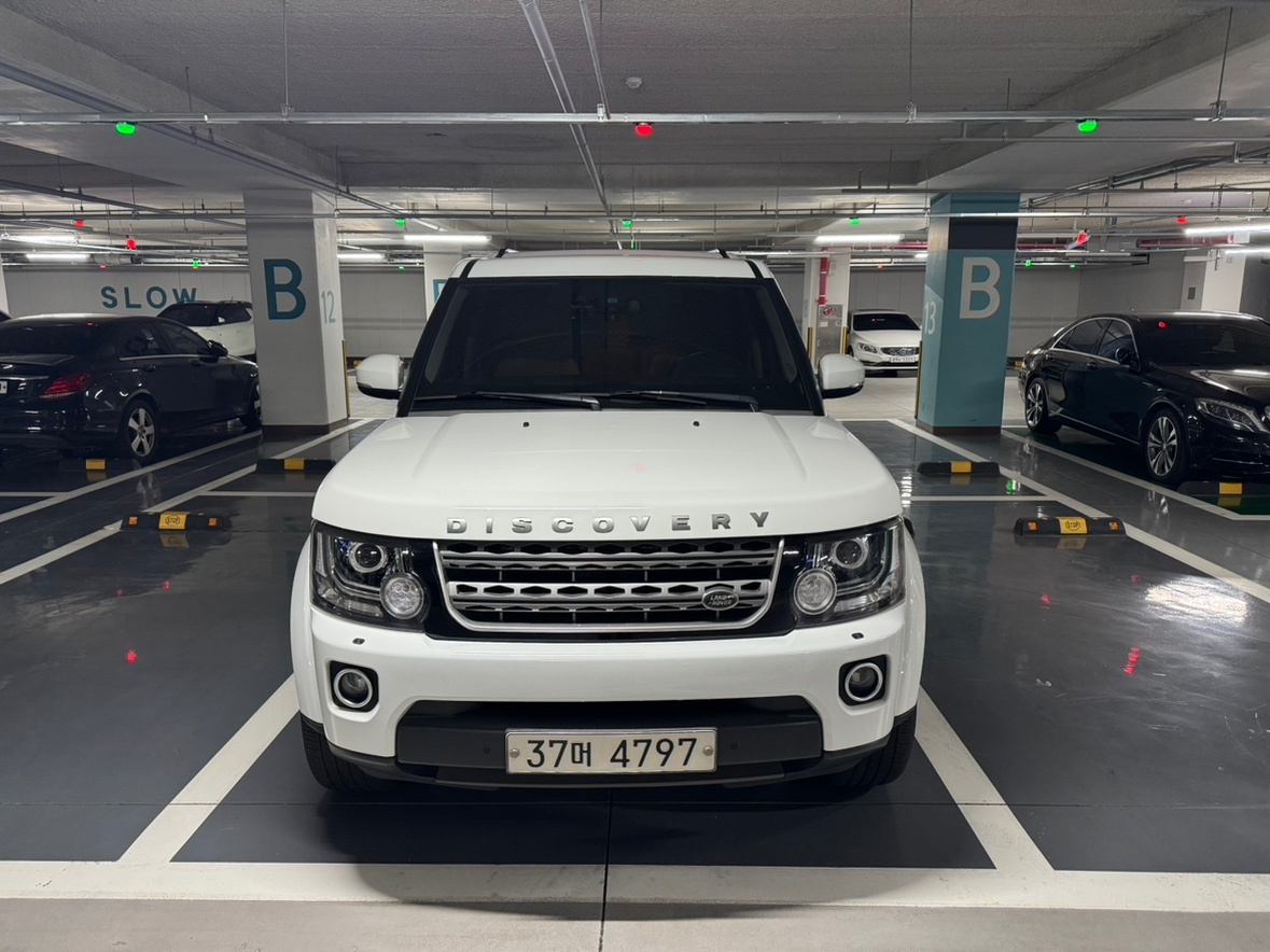 디스커버리 4 L319 3.0 TD V6 매물 썸네일