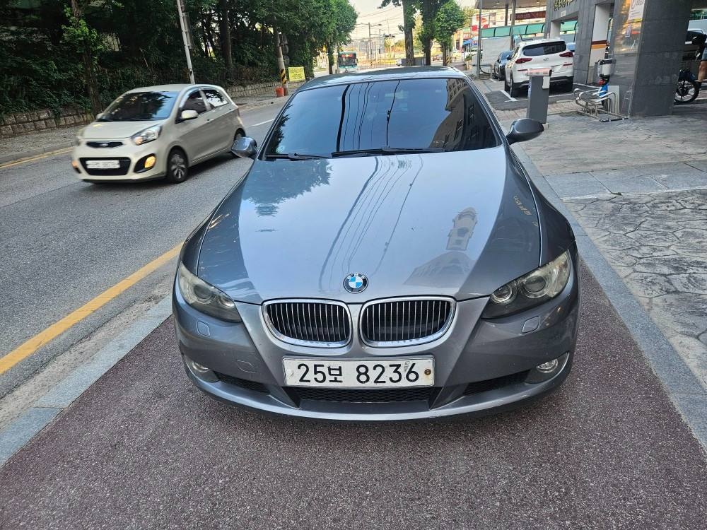 3시리즈 E90 328 i 컨버터블 전기형 (231마력) 매물 썸네일