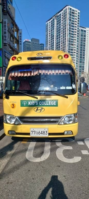 뉴 카운티 CN 디젤(자가용 단축 전중문) 디럭스 170마력 매물 썸네일