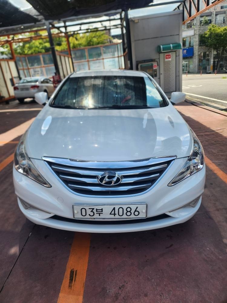 YF 쏘나타 더 브릴리언트 LPi 2.0 렌트 FWD 스타일 매물 썸네일