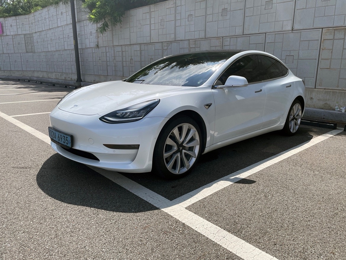 모델 3 BEV(75kWh) AWD 롱 레인지 매물 썸네일
