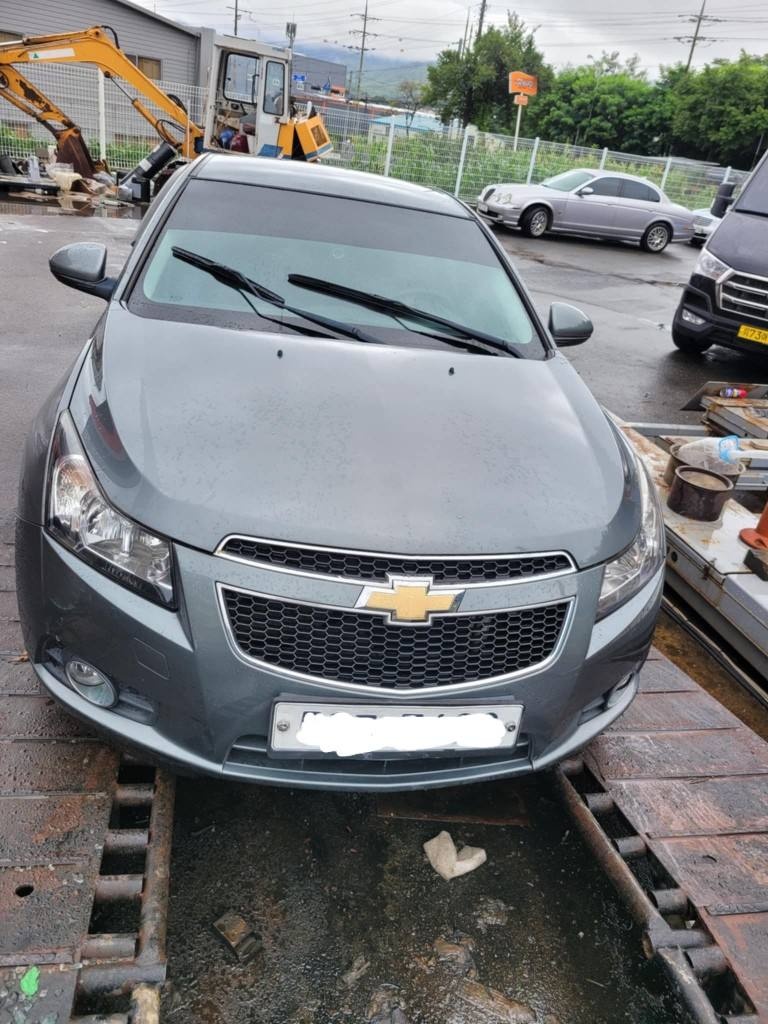 크루즈 J300 4도어 1.6 DOHC FWD (124마력) 매물 썸네일