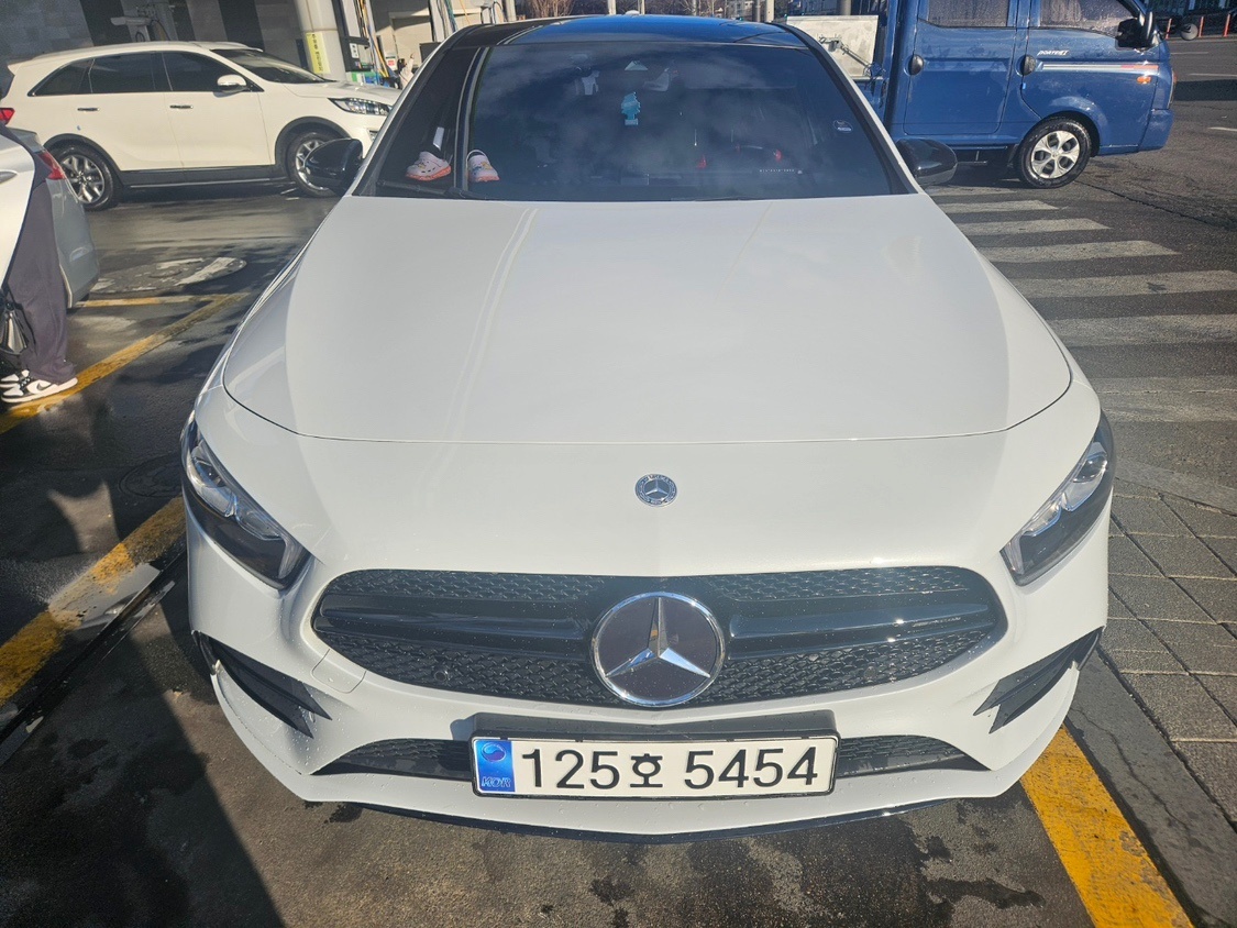 A 클래스 W177 A35amg 세단 4Matic 전기형 (306마력) 매물 썸네일