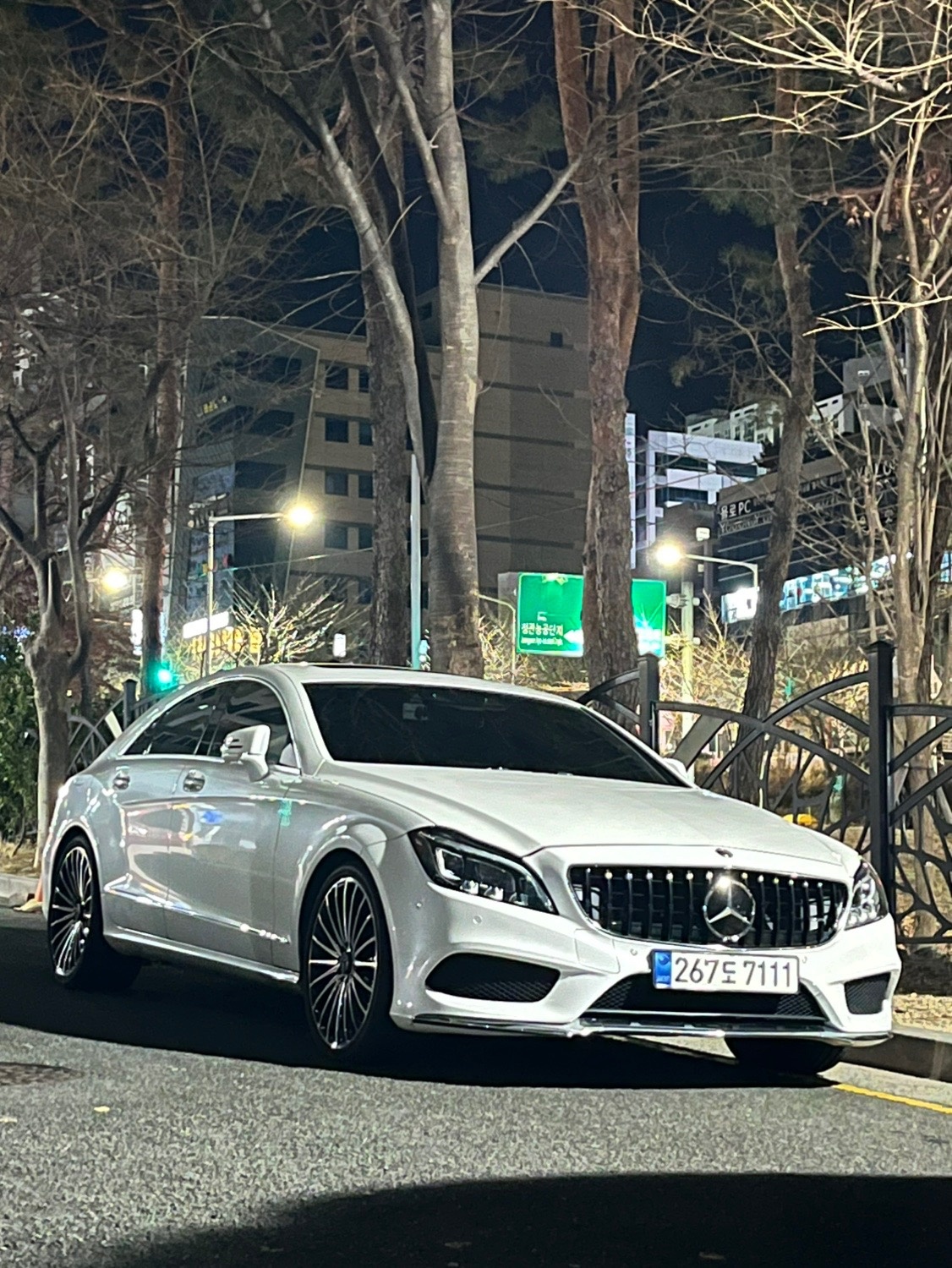 CLS 클래스 W218 CLS250 d 4Matic 후기형 (204마력) 매물 썸네일