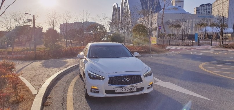 Q50 2.2d (170마력)프리미엄 매물 썸네일