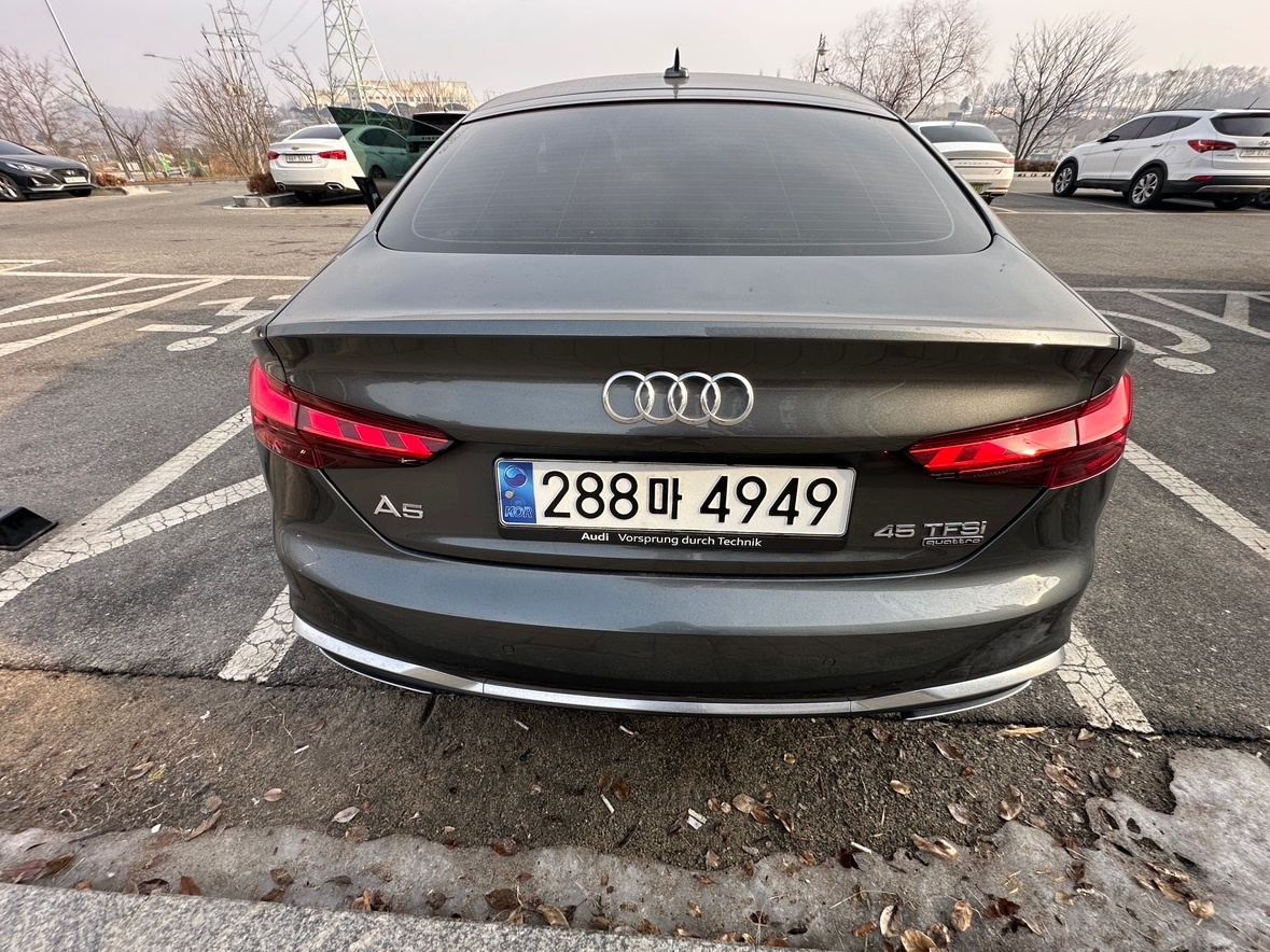 A5 8W 45 TFSI Sportback 콰트로 (252마력) 매물 썸네일