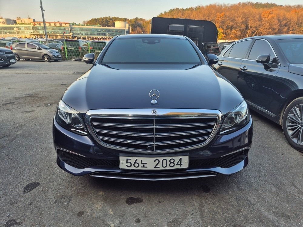 E 클래스 W213 E300 4Matic 전기형 (211마력) 매물 썸네일