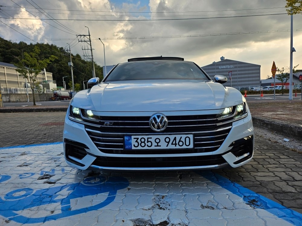 아테온 2.0 TDi 프레스티지 매물 썸네일