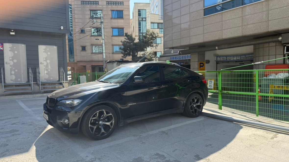 X6 E71 30d xDrive 후기형 (245마력) 매물 썸네일