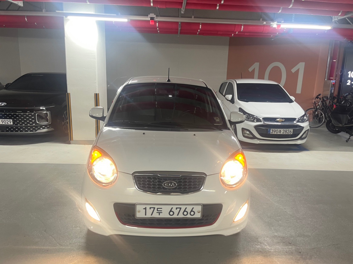 뉴 모닝 SA 5도어 1.0 SLX 고급형 블랙프리미엄 매물 썸네일