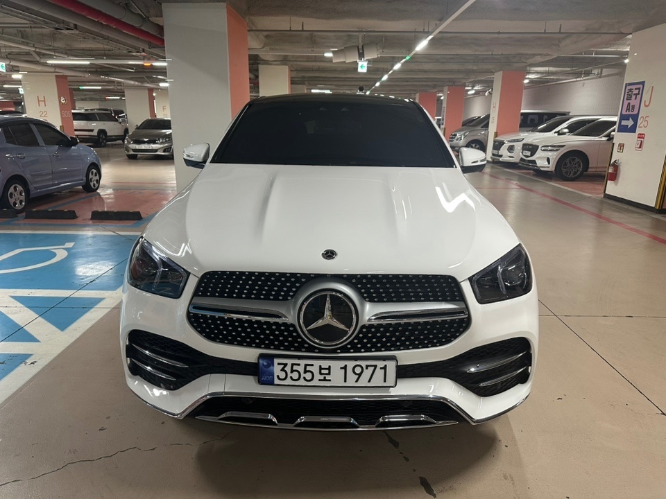 GLE 클래스 W167 GLE400 d 4Matic Coupe 전기형 (330마력) 매물 썸네일