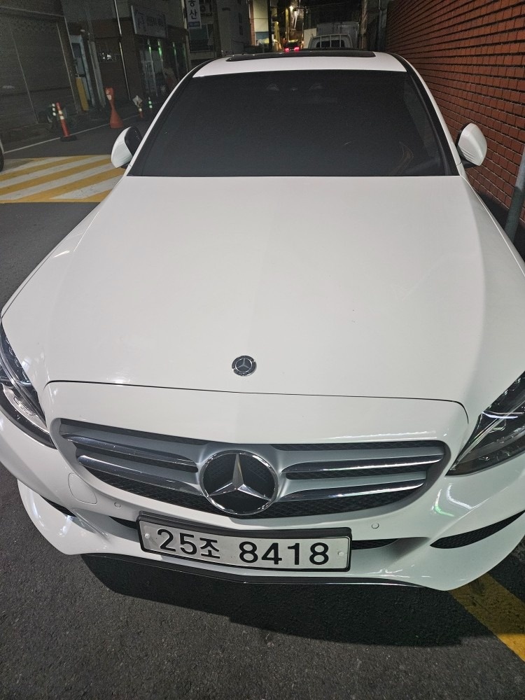 C 클래스 W205 C220 블루텍 (204마력)익스클루시브 매물 썸네일