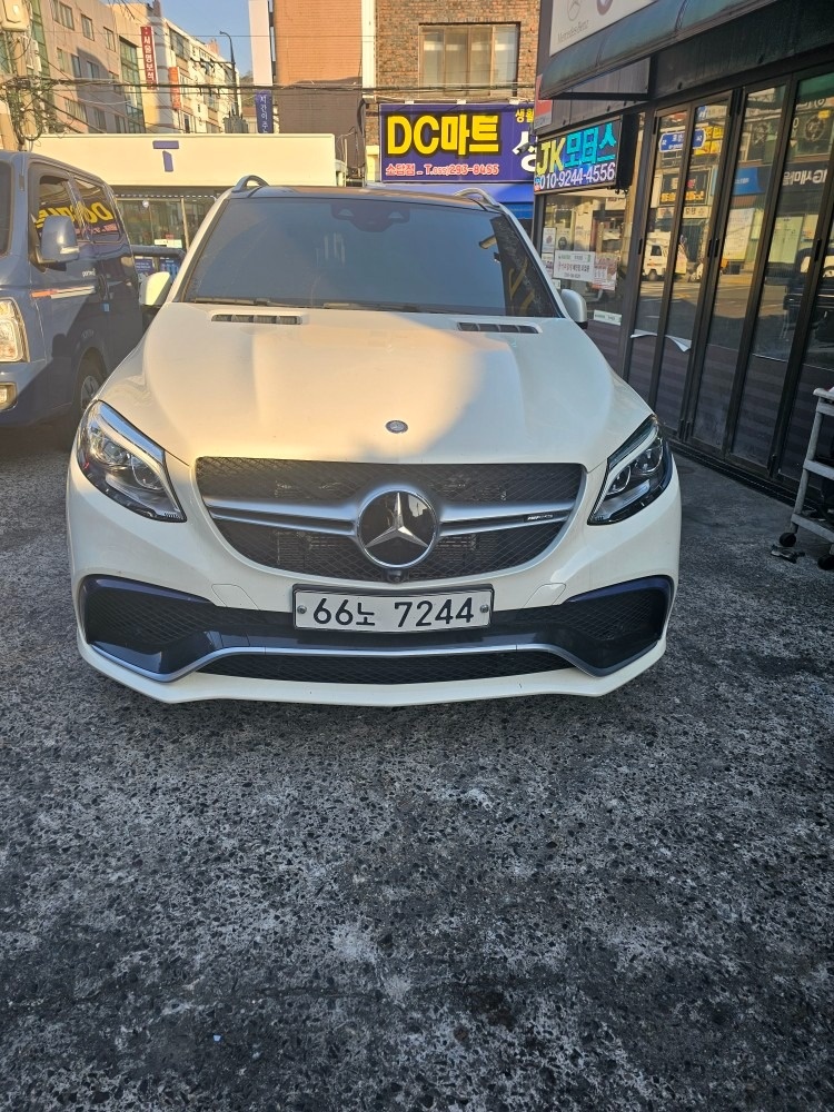 GLE 클래스 W166 GLE63 amg 4Matic (557마력) 매물 썸네일