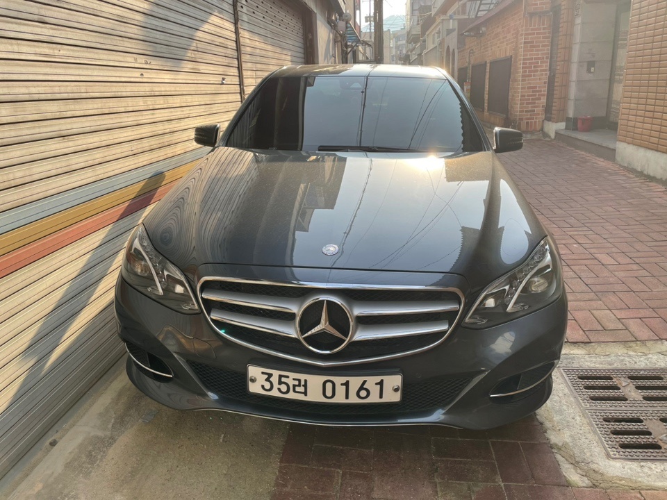 E 클래스 W212 E220 CDI 후기형 (170마력)아방가르드 매물 썸네일