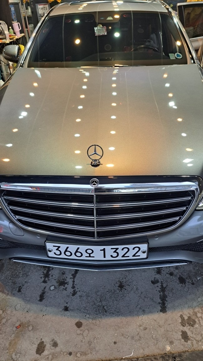 E 클래스 W213 E220 d 전기형 (163마력)익스클루시브 매물 썸네일