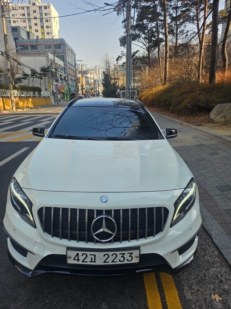 GLA X156 GLA45 amg 4Matic (360마력) 매물 썸네일