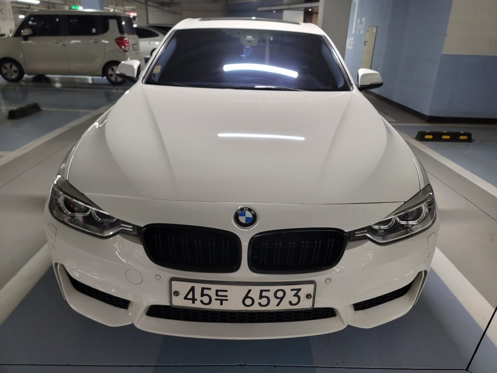 3시리즈 F30 320 i 세단 (184마력) 매물 썸네일