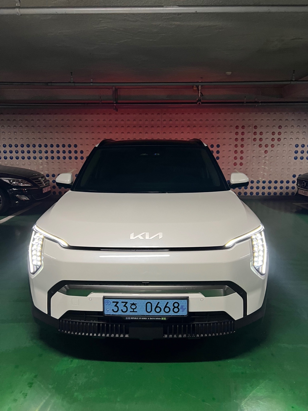 EV3 SV1 BEV(롱레인지/81.4kWh) FWD 어스(501km) 매물 썸네일