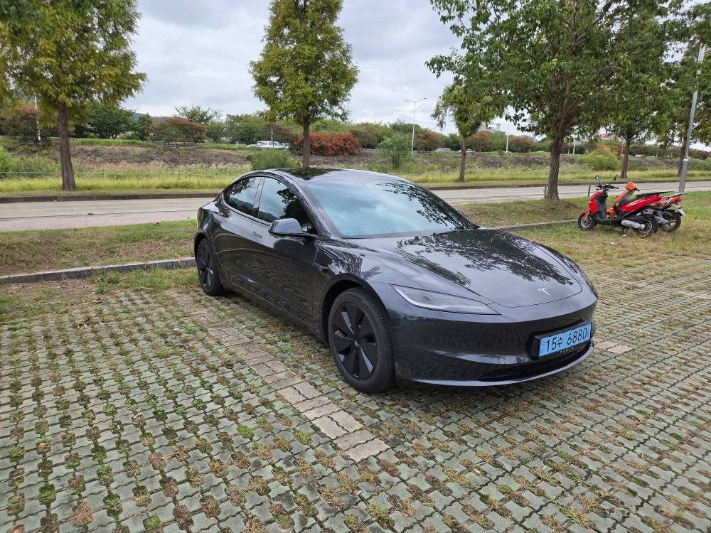 모델 3 BEV(50kWh) RWD 스탠다드 레인지 플러스 매물 썸네일