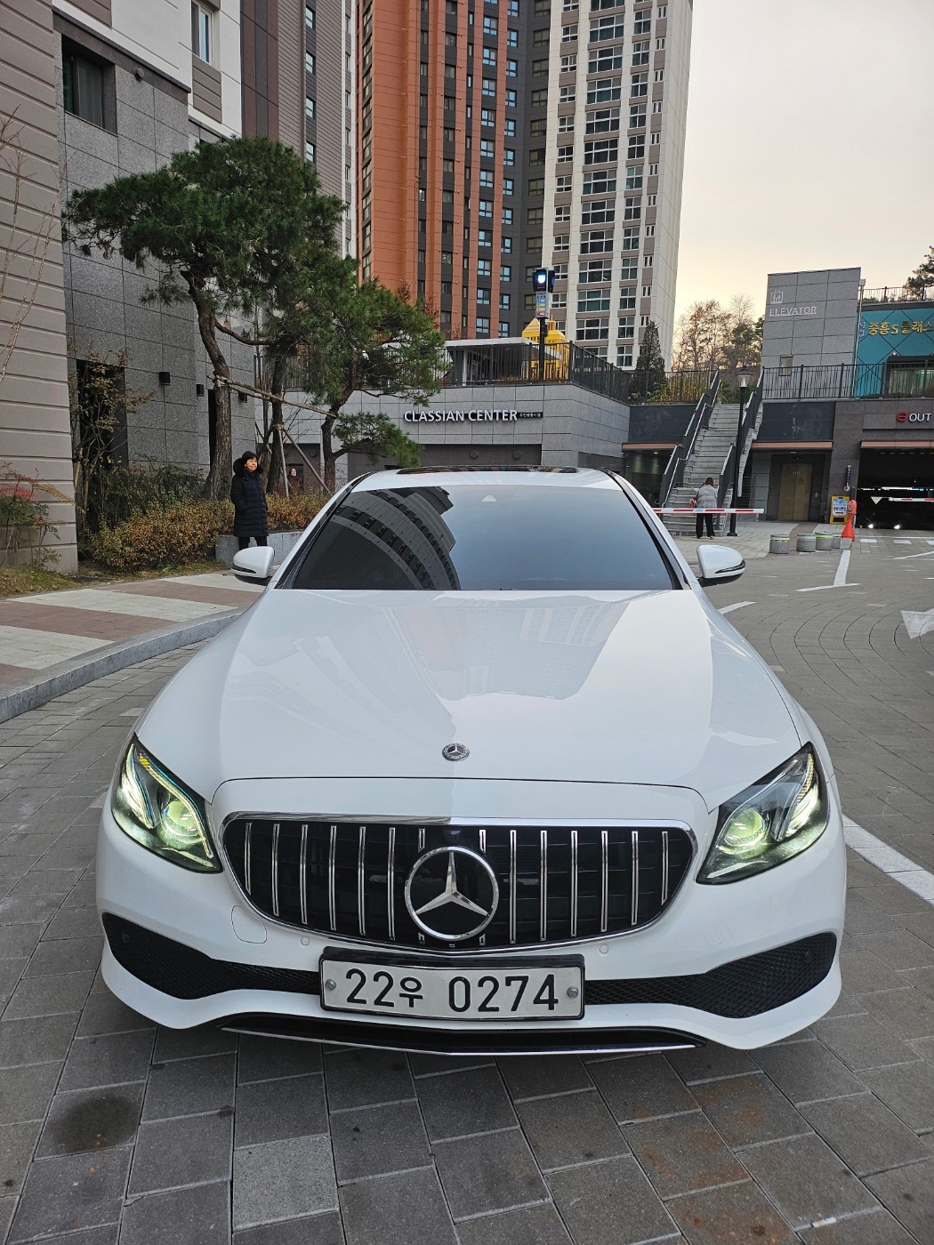 E 클래스 W213 E220 d 전기형 (163마력) 매물 썸네일