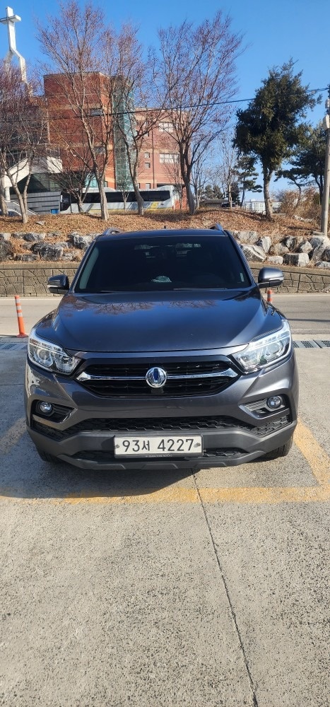 렉스턴 스포츠 Q200. G4 5인승(디젤 2.2) 4WD 어드벤처 매물 썸네일