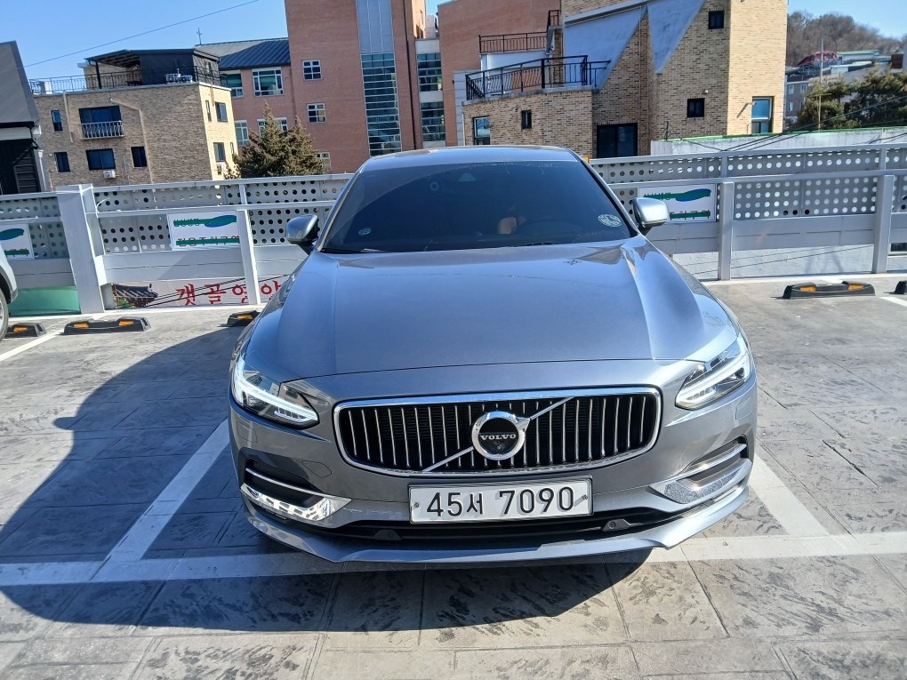 S90 Ⅱ T5 FWD 매물 썸네일