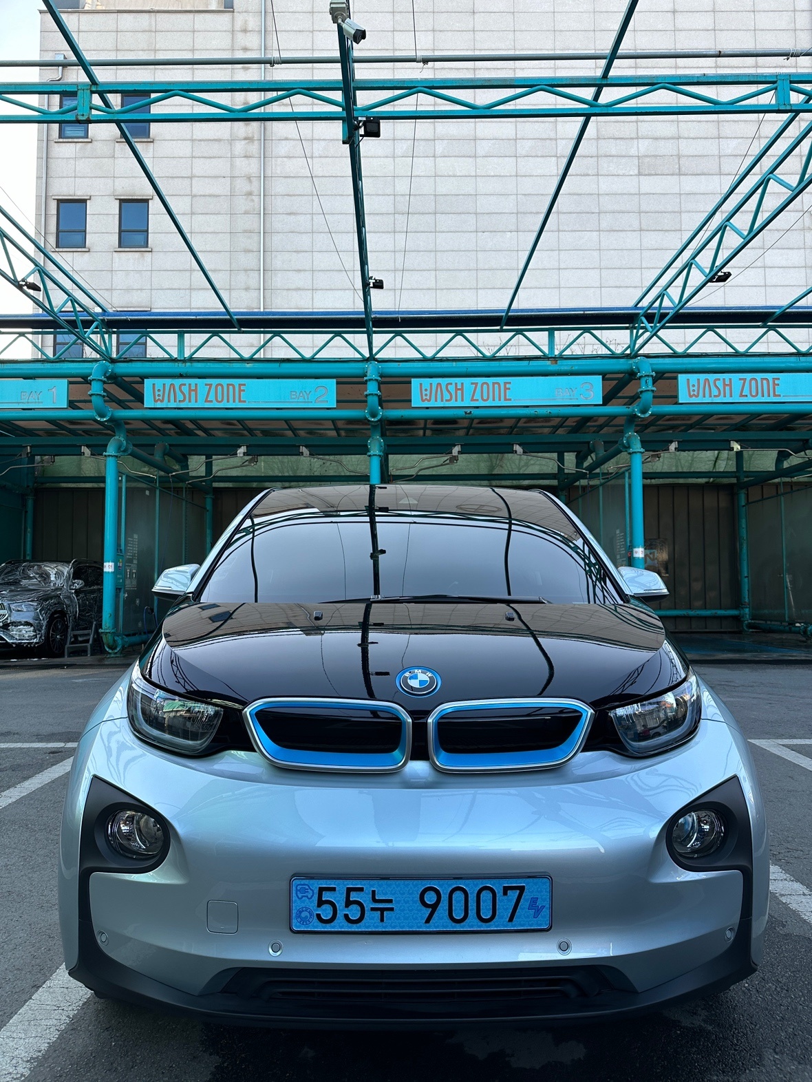 i3 IO1 BEV(22.6kWh) FWD (170마력)솔 매물 썸네일