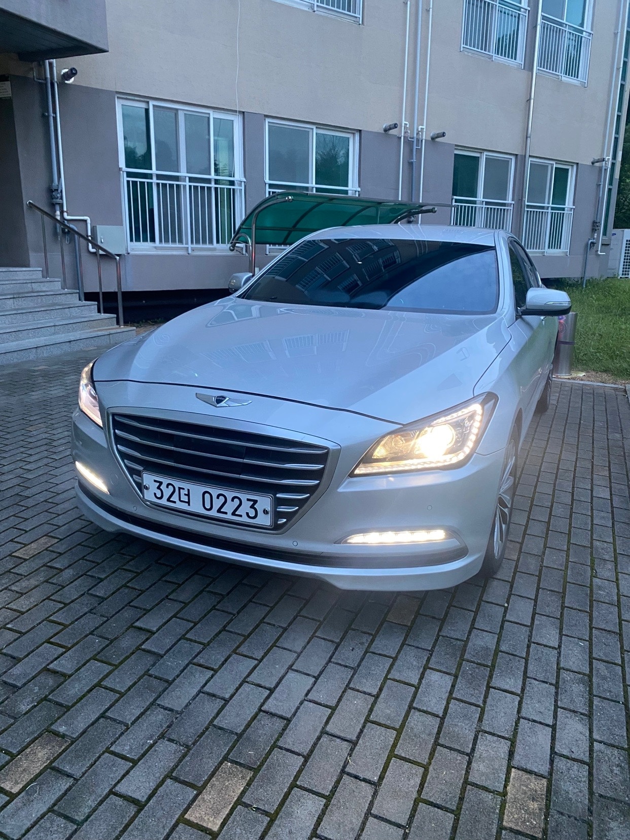 제네시스 DH G330 FWD 프리미엄 매물 썸네일