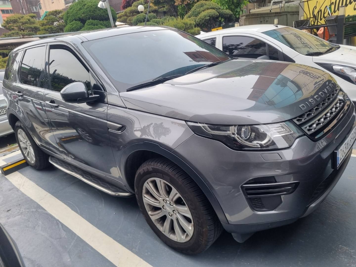 디스커버리 스포츠 L550 2.0 TD4 AWD 매물 썸네일