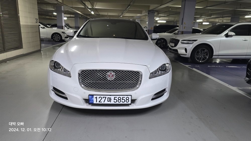 XJ X351 3.0 SC 포트폴리오 AWD LWB 매물 썸네일