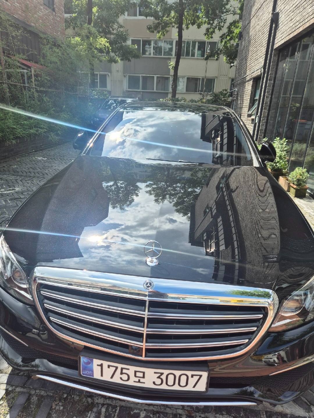 E 클래스 W213 E300 4Matic 전기형 (211마력)익스클루시브 매물 썸네일