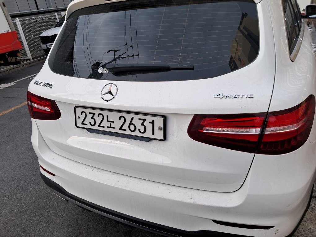 GLC X253 GLC300 4Matic 전기형 (245마력)AMG Line 매물 썸네일