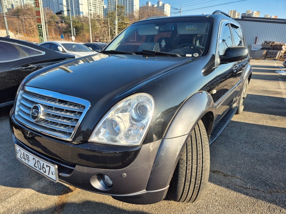 슈퍼 렉스턴 Y200 7인승(디젤 RX4) 4WD 최고급 매물 썸네일