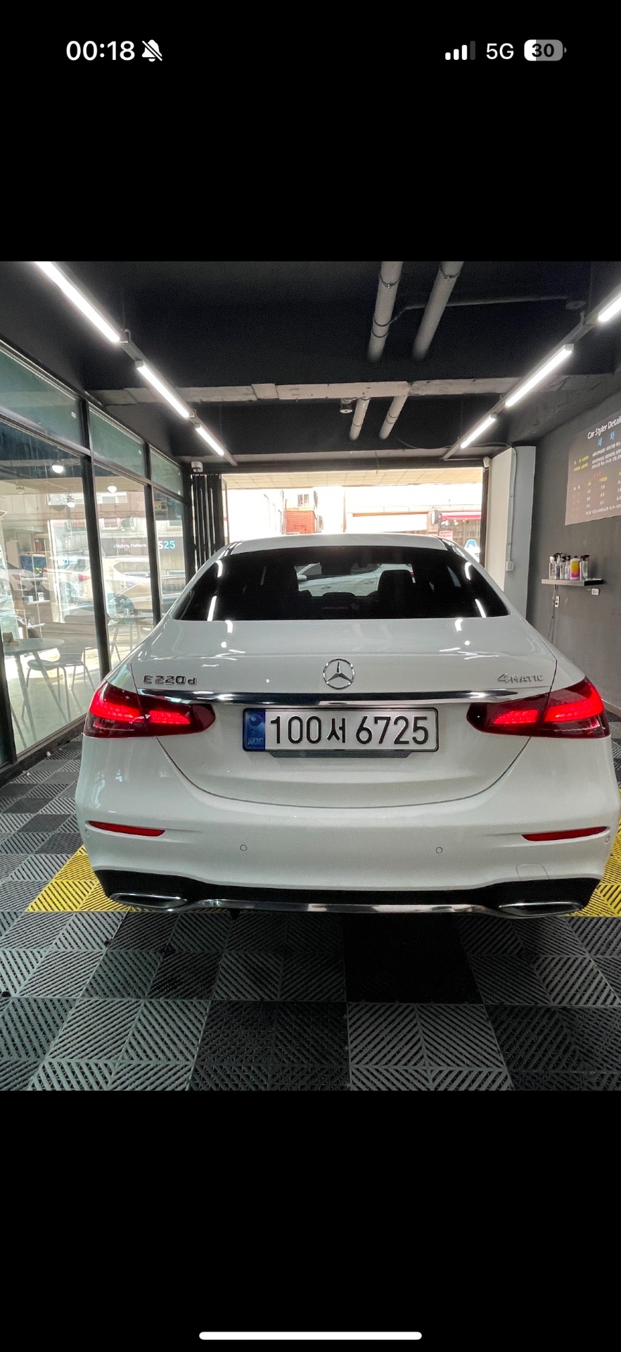 E 클래스 W213 E220 d 4Matic 전기형 (194마력)AMG Line 매물 썸네일