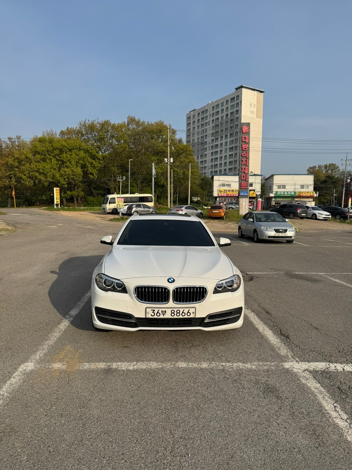 5시리즈 F10 528 i xDrive (245마력) 매물 썸네일