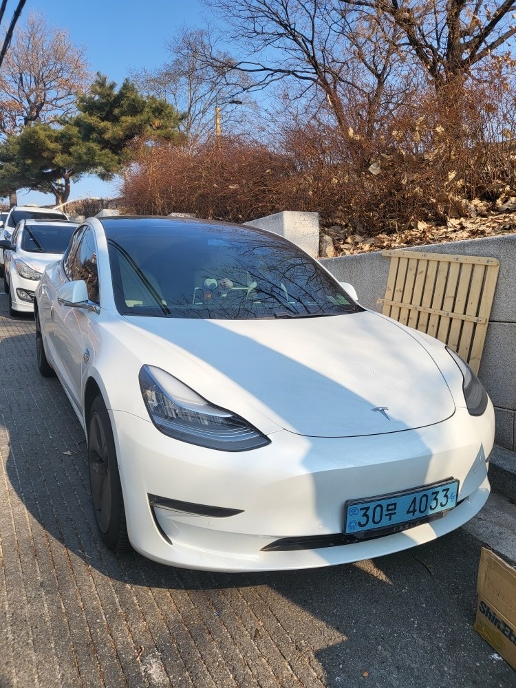 모델 3 BEV(50kWh) RWD 스탠다드 레인지 플러스 매물 썸네일