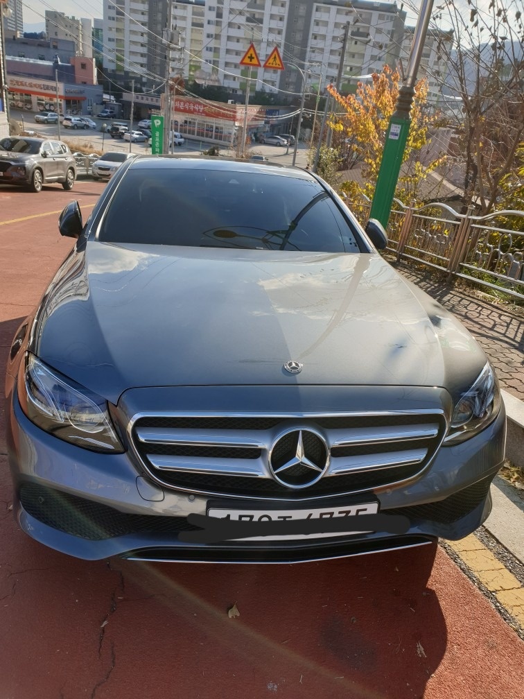 E 클래스 W213 E220 d 전기형 (163마력) 매물 썸네일