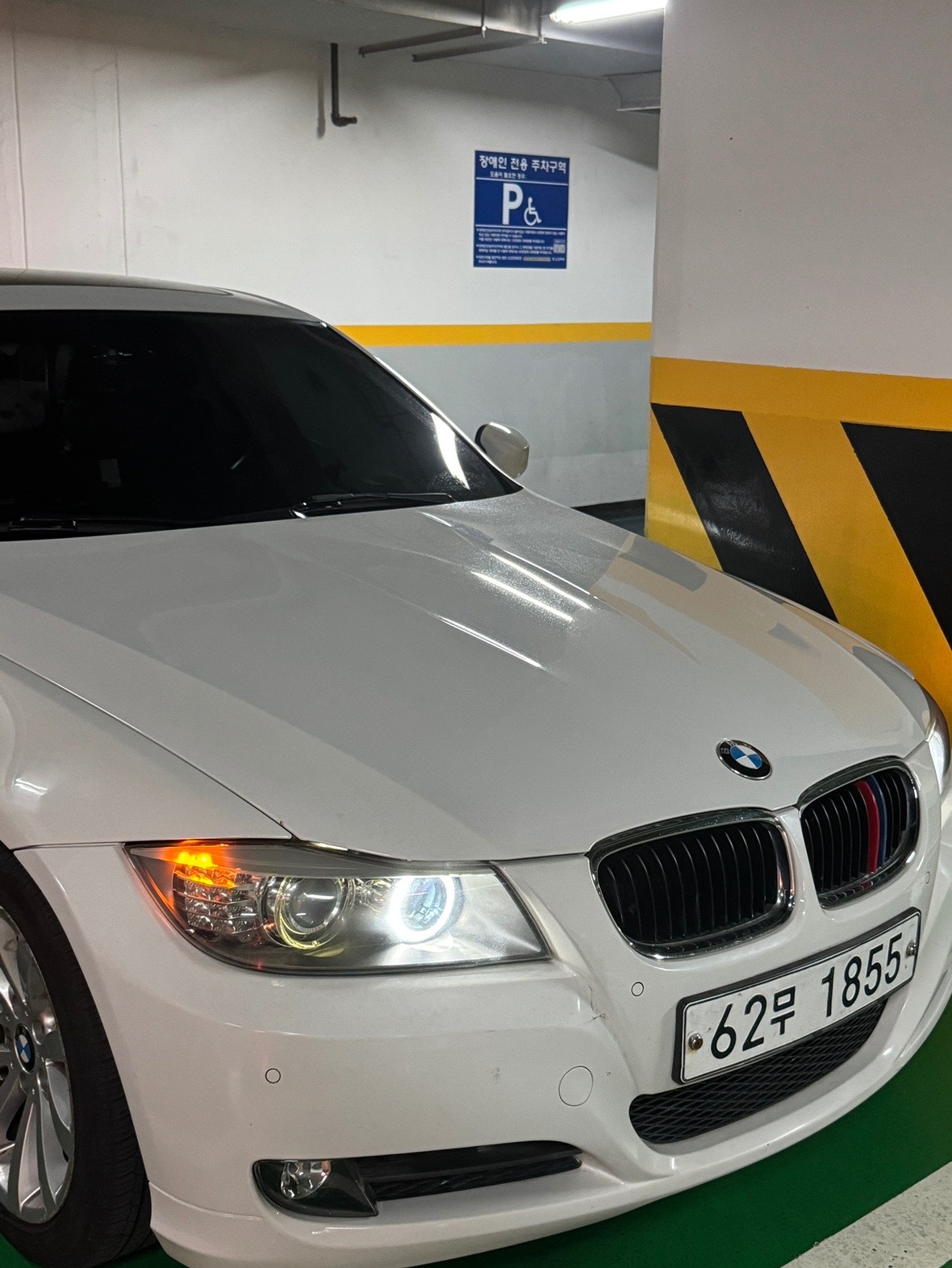 3시리즈 E90 320 i 세단 (156마력)CP 매물 썸네일