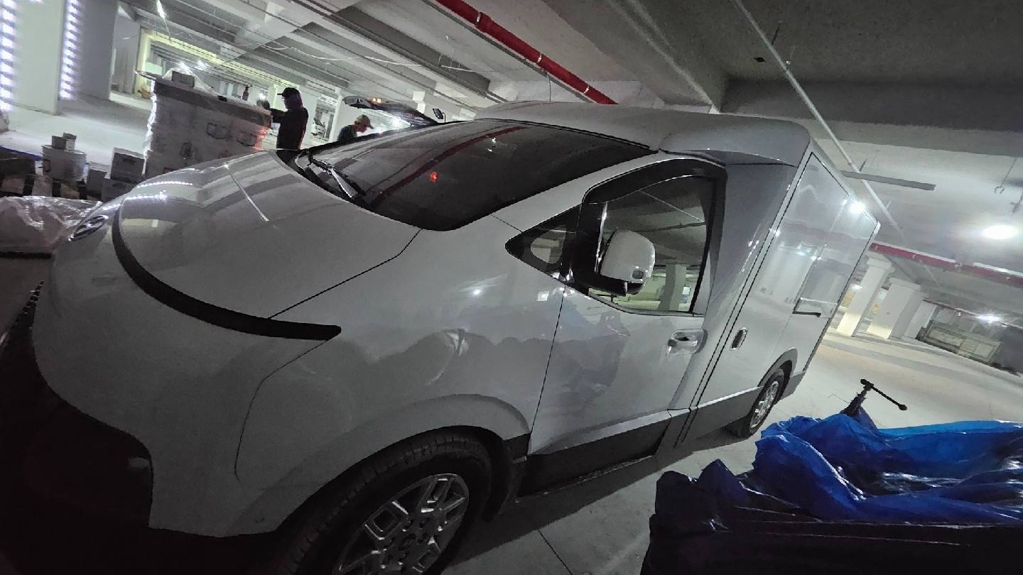 ST1 내장탑 BEV(76.1kWh) FWD 프리미엄 매물 썸네일