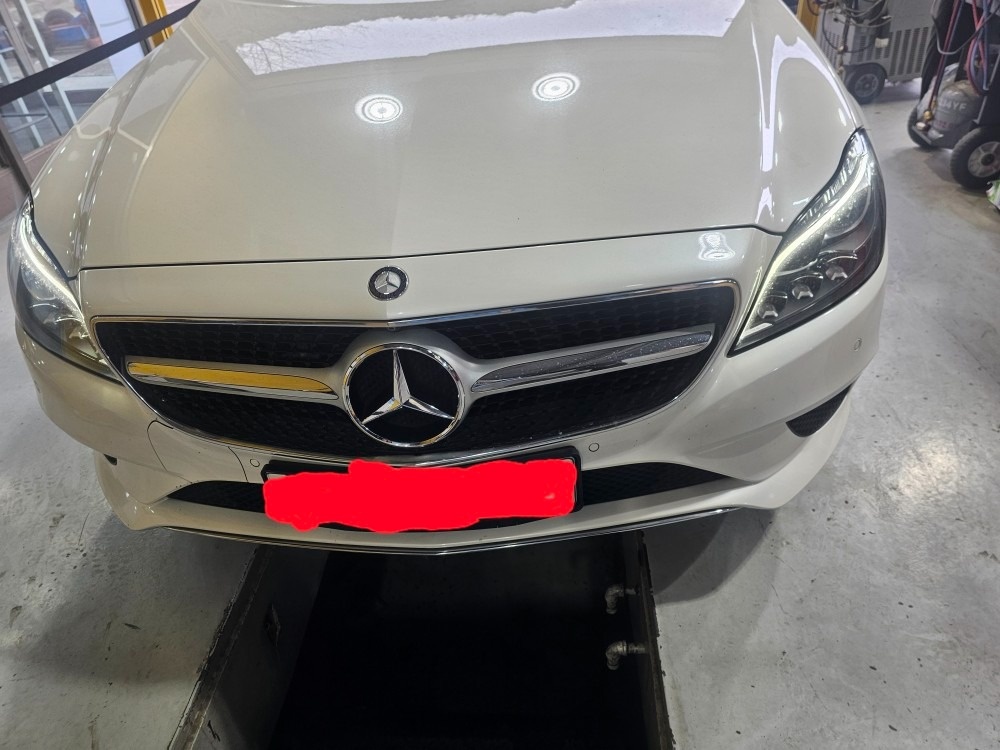 CLS 클래스 W218 CLS350 d 4Matic 후기형 (204마력) 매물 썸네일