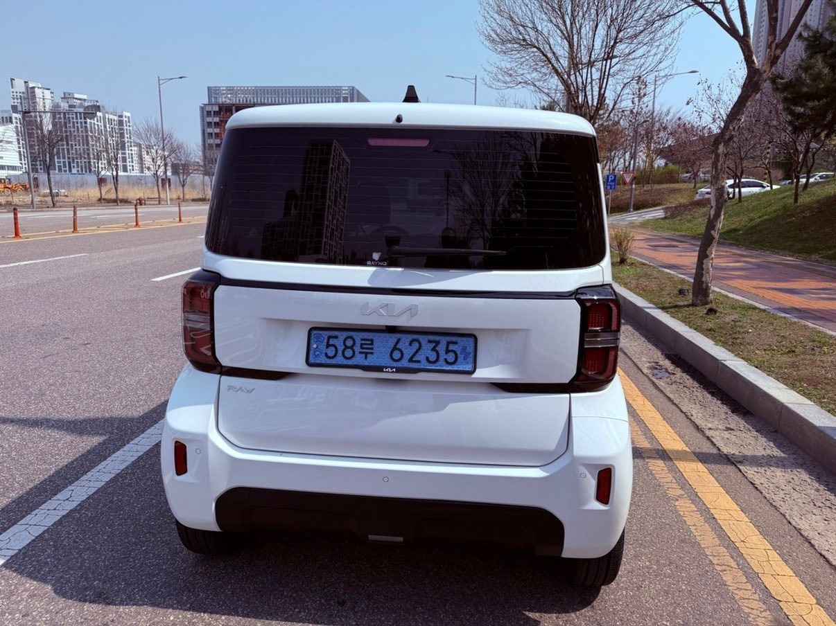 더 뉴 레이 PE2 TAM BEV(35.2 kWh) FWD 에어(205km) 매물 썸네일