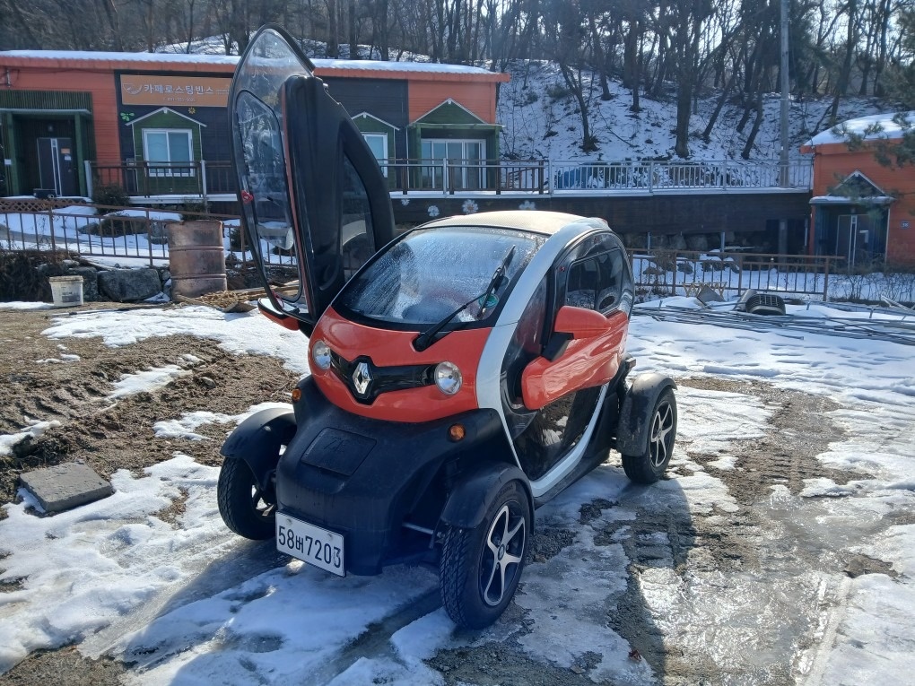 트위지 2인승(6.1KWh) (55km) 매물 썸네일